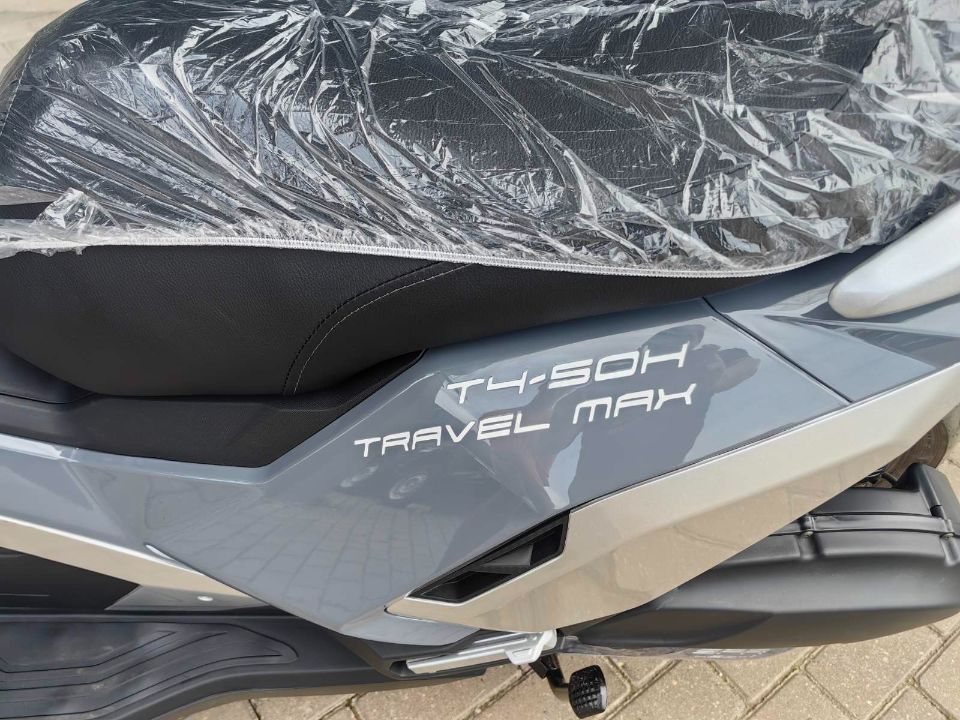 racermotors.by - Максискутер SPRMOTORS TRAVEL MAX 180 EFI