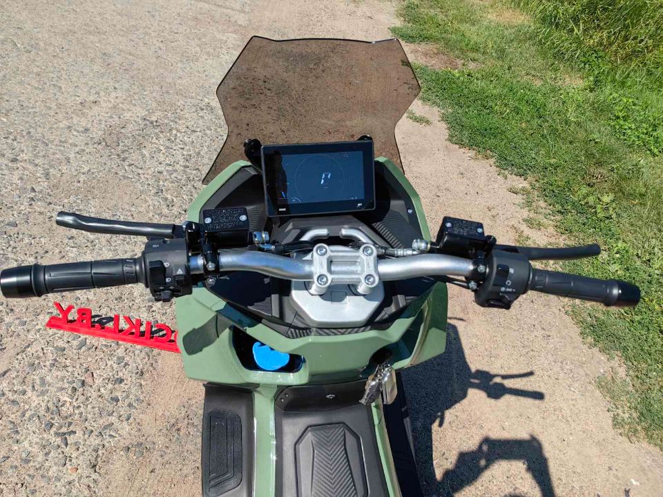 racermotors.by - Максискутер SPRMOTORS TRAVEL MAX 180 EFI