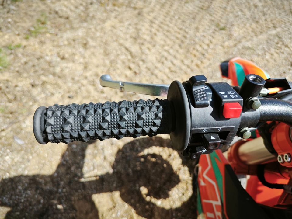 racermotors.by - Мотоцикл Motoland SMX300 S4 (175FMM) 17/17 (МОТАРД) с ЭПТС