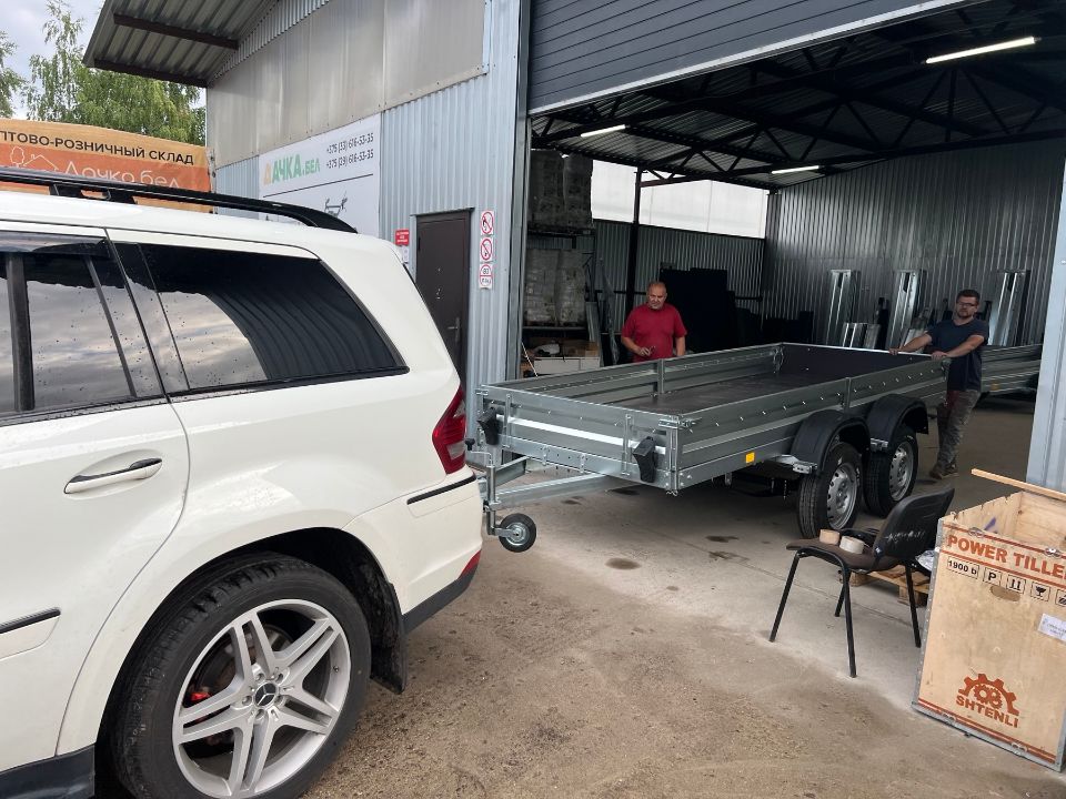 Автос.бел - АВТОМОБИЛЬНЫЙ ПРИЦЕП AVTOS А40Р2В, РЕССОРЫ ГАЗЕЛЬ 2-УХ ЛИСТОВЫЕ, КОЛЕСА R16, БЕЗ ТЕНТА