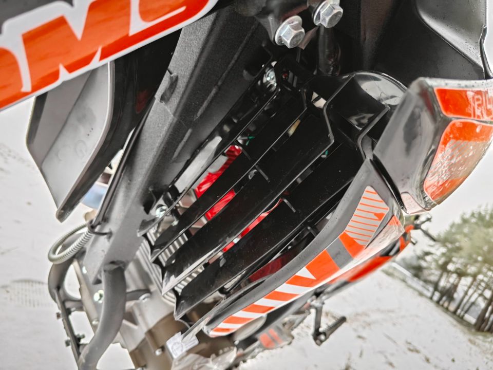 racermotors.by - Мотоцикл Regulmoto ZR PR 300 4 valves