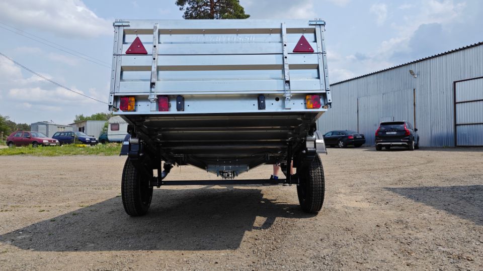 Автос.бел - Автомобильный прицеп AVTOS A28P1B, РЕССОРЫ 3302 ГАЗ-2 ЛИСТОВЫЕ, КОЛЕСА R16 БЕЗ ТЕНТА С НАДСТАВНЫМИ БОРТАМИ,
БОРТ 600 ММ