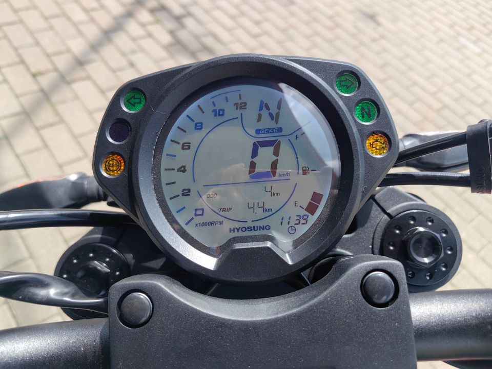 racermotors.by - HYOSUNG GV300S-D