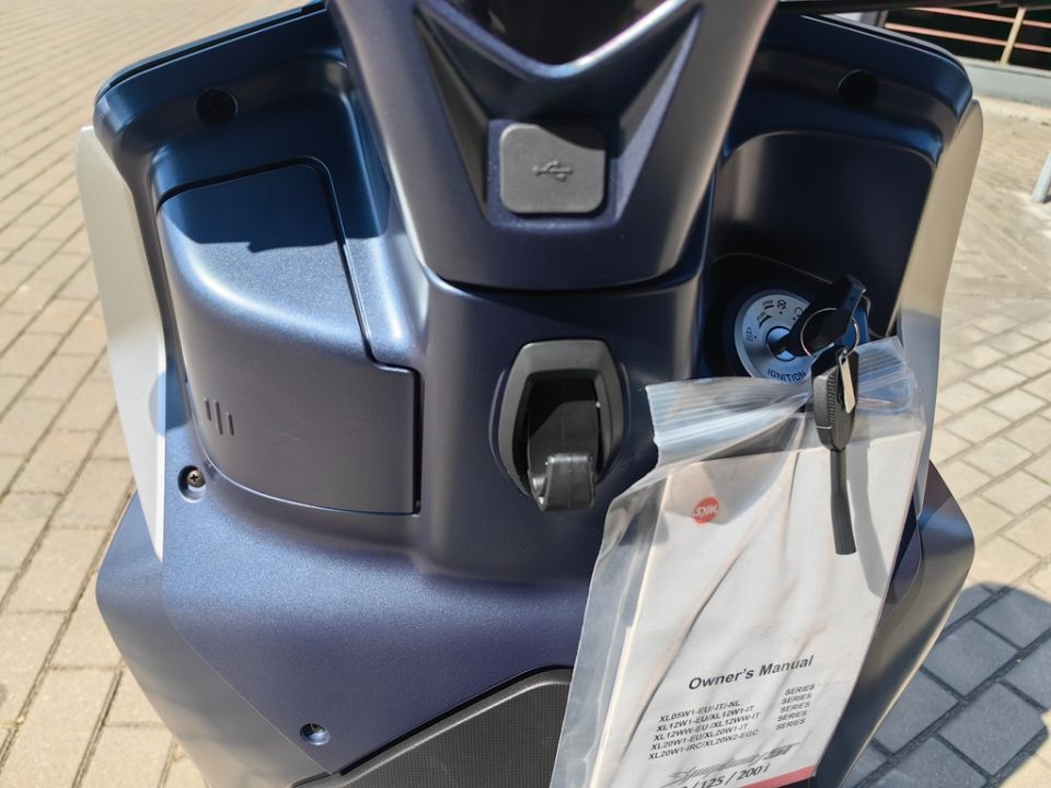 racermotors.by - Скутер SYM Symphony ST 200