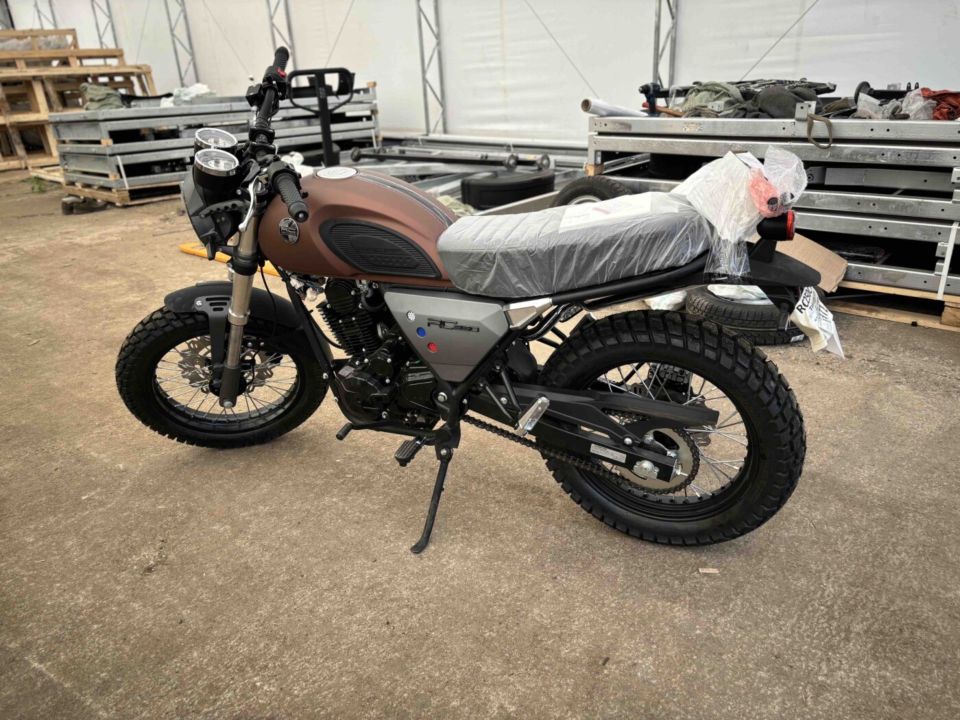 racermotors.by - Мотоцикл RACER RC300-GY8H TRIUMPH 300