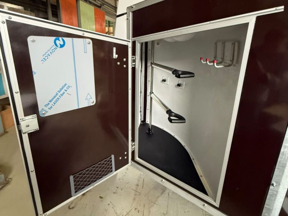 Прицеп коневоз Avtos HT31R2C