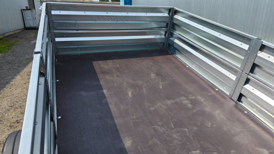 Автос.бел - Автомобильный прицеп AVTOS A28P1B, РЕССОРЫ 3302 ГАЗ-2 ЛИСТОВЫЕ, КОЛЕСА R16 БЕЗ ТЕНТА С НАДСТАВНЫМИ БОРТАМИ,
БОРТ 600 ММ