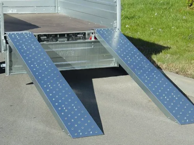 Автос.бел - Автомобильный прицеп Avtos A30P2B с прямым тентом 1200мм