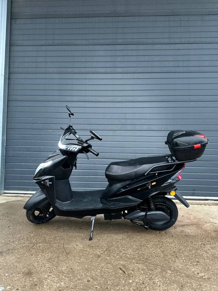 racermotors.by - Электроскутер VOLT STORM ZS 1500W