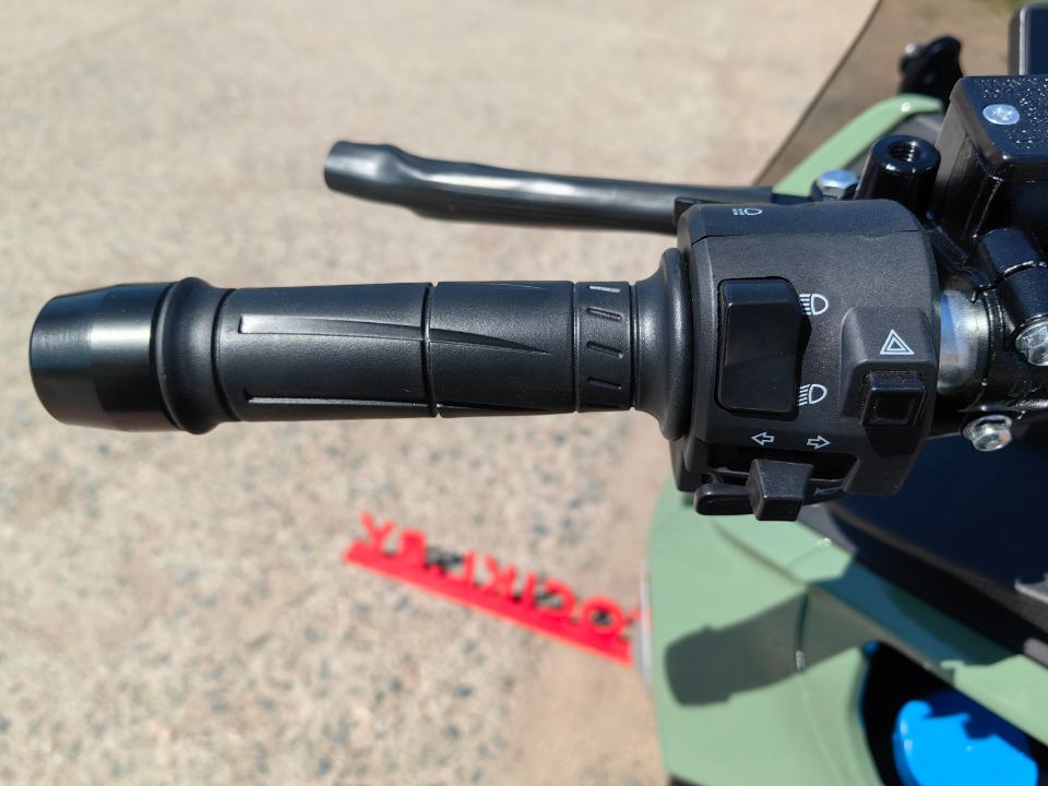 racermotors.by - Максискутер SPRMOTORS TRAVEL MAX 180 EFI