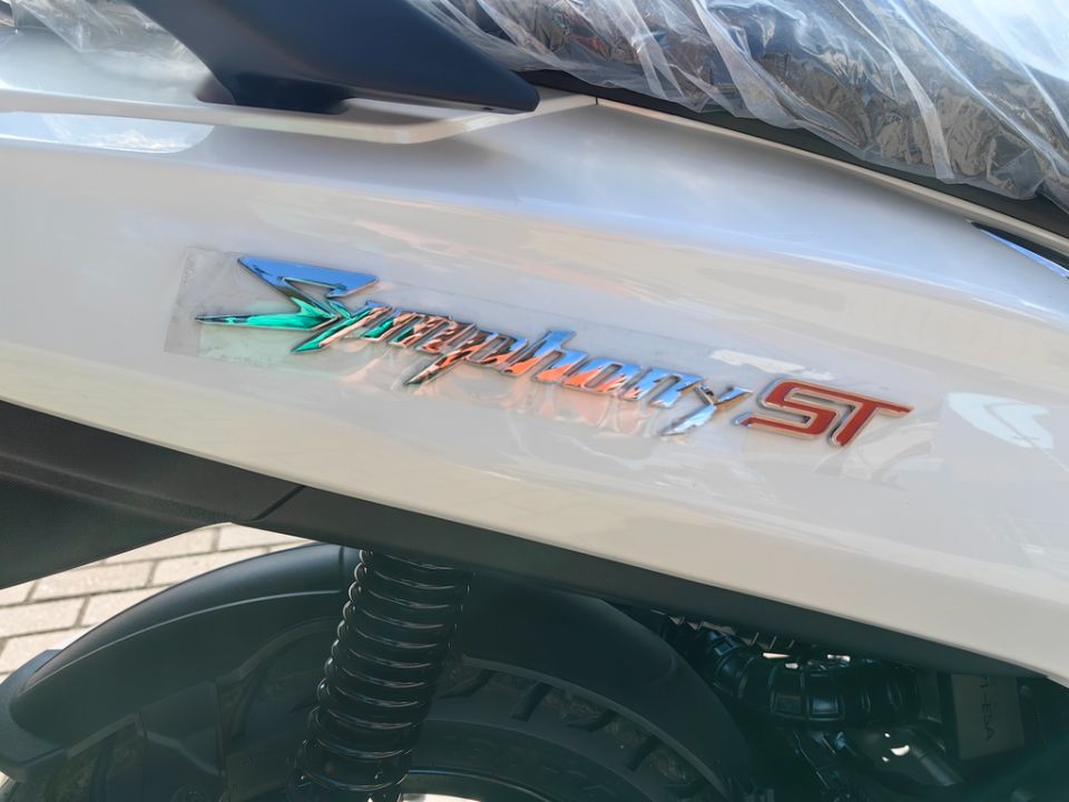 racermotors.by - Скутер SYM Symphony ST 200