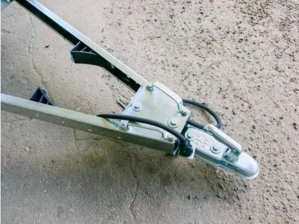 прицеп.бел - ПРИЦЕП TAVIALS СТАРТ A2512 (2,42Х1,22)