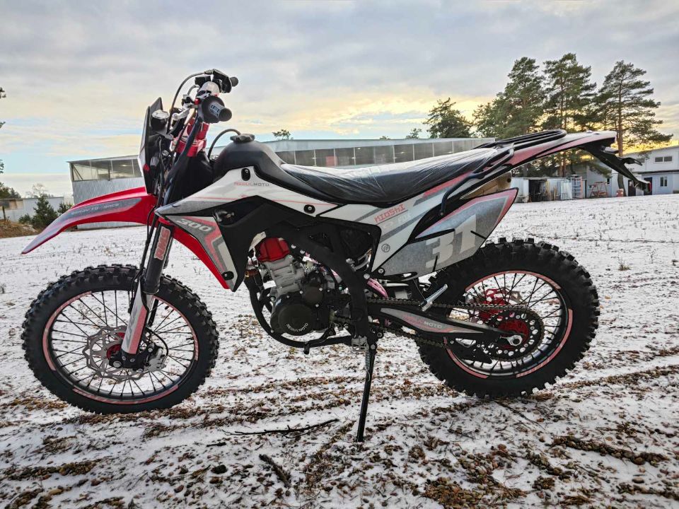 racermotors.by - мотоцикл Regulmoto CR-Z 300