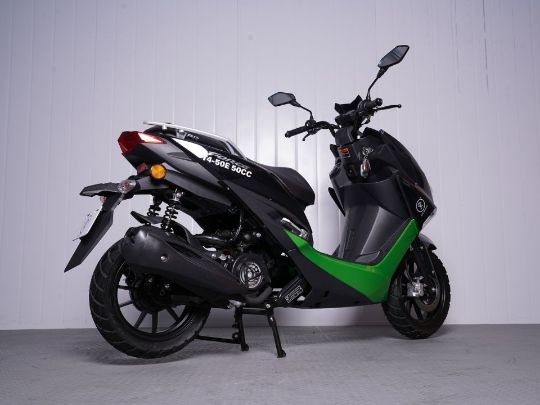 racermotors.by - Трансмиссия и ходовая — плавность и контроль, Скутер SPRMOTORS FORCE