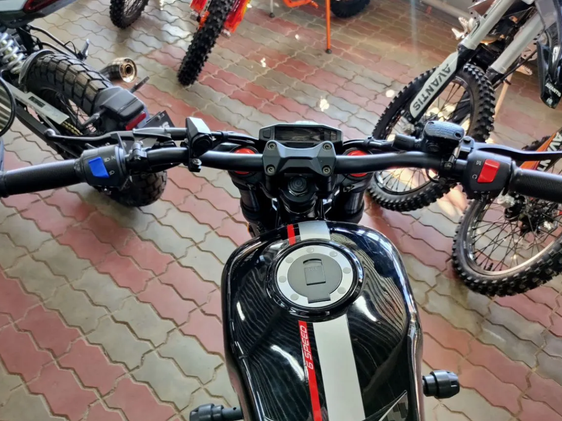Мотоцикл Avantis City New 250 (4х клапанный)