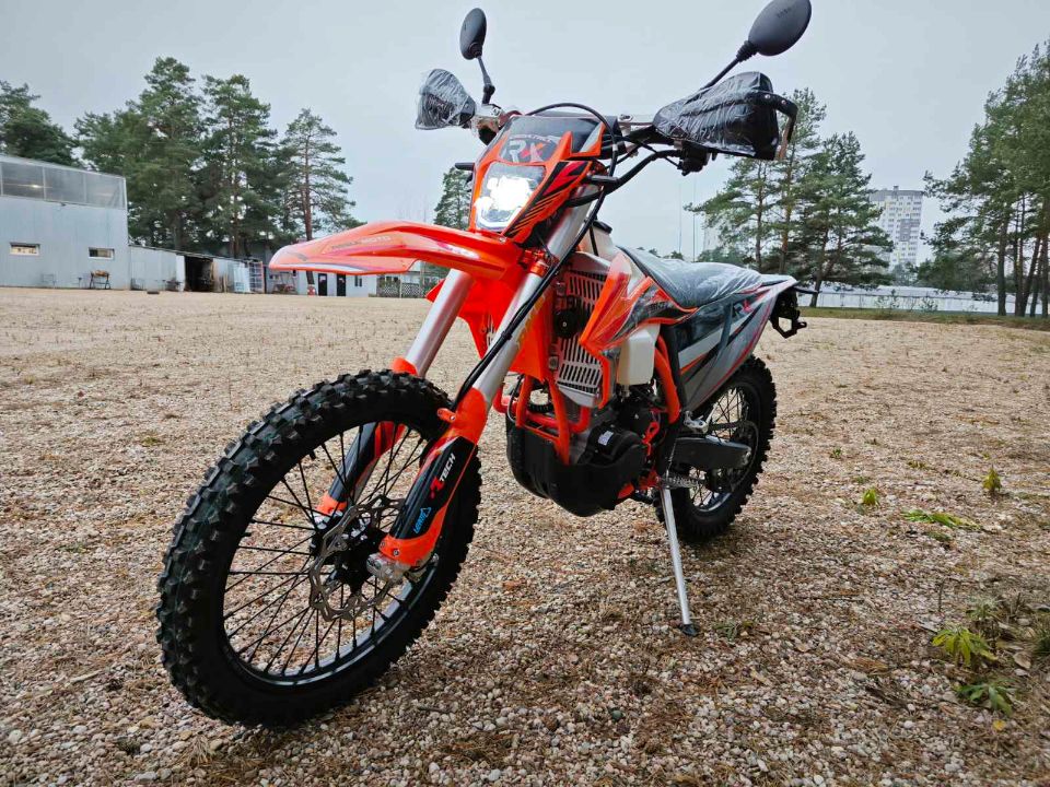 racermotors.by - Мотоцикл Regulmoto Crosstrec 300