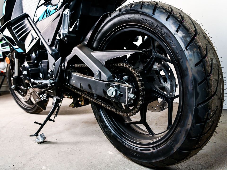 racermotors.by - Мотоцикл SPRMOTORS HURRICANE