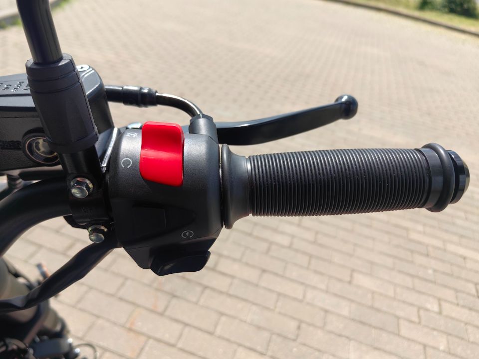 racermotors.by - HYOSUNG GV300S-D