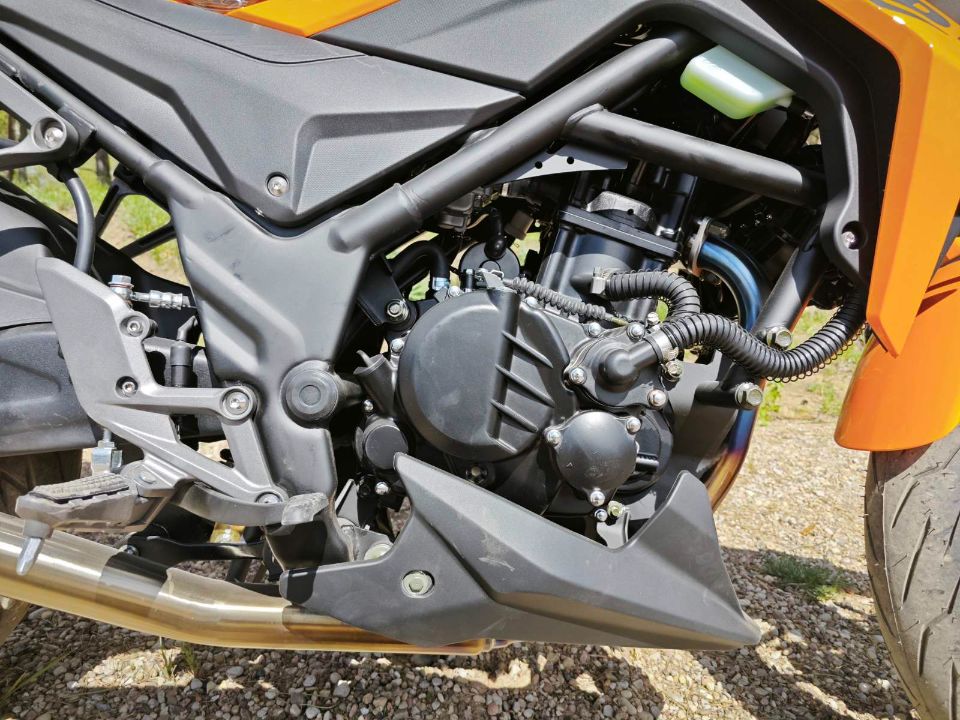 racermotors.by - Мотоцикл дорожный Motoland DF BIG BORE 300 (CBS300 с балансиром)