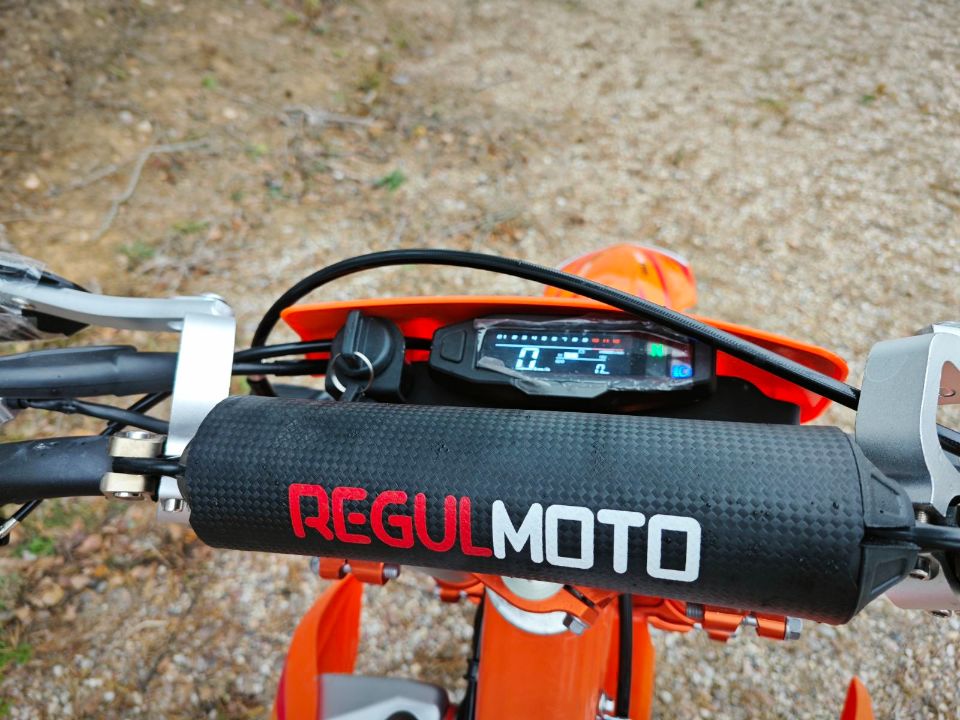 racermotors.by - Мотоцикл Regulmoto Crosstrec 300