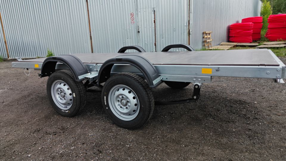 Автос.бел - ПЛАТФОРМА AVTOS А40Р2В, РЕССОРЫ ГАЗЕЛЬ 2-УХ ЛИСТОВЫЕ, КОЛЕСА R16, БЕЗ ТЕНТА, БЕЗ БОРТОВ