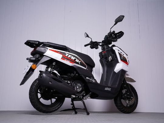 racermotors.by - Трансмиссия и ходовая — баланс между динамикой и комфортом, Скутер SPRMOTORS Tank