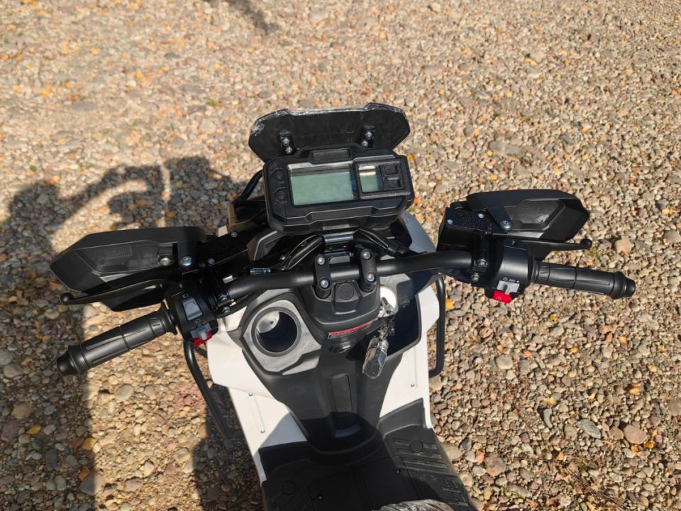 racermotors.by - Скутер SPRMOTORS Tank Restyling T8-50E
