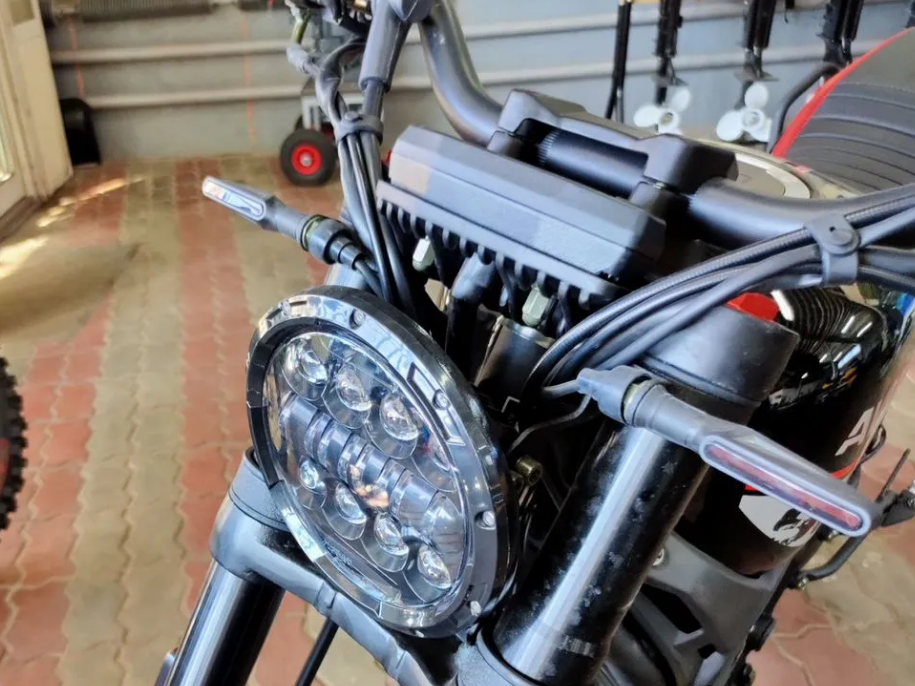 Мотоцикл Avantis City New 250 (4х клапанный)