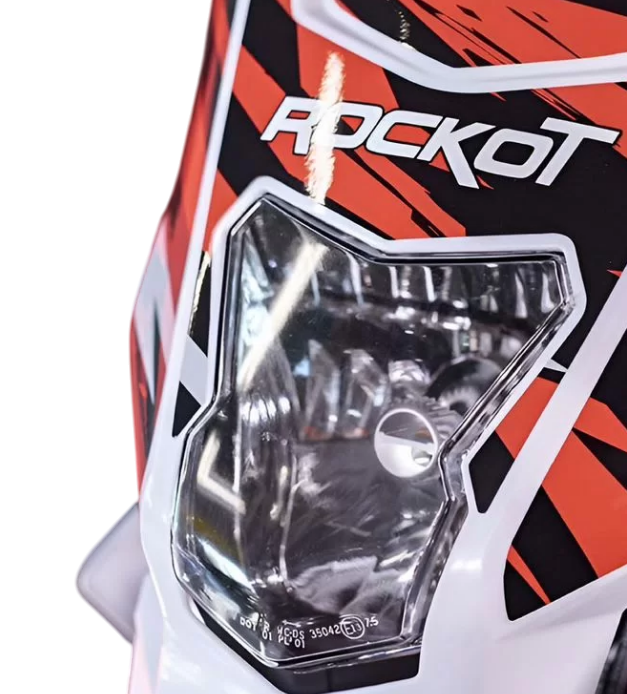 racermotors.by - Спортивный образ, современный вид, новый пластик и форма фары ROCKOT BASIC 125 Demoniac 2.0