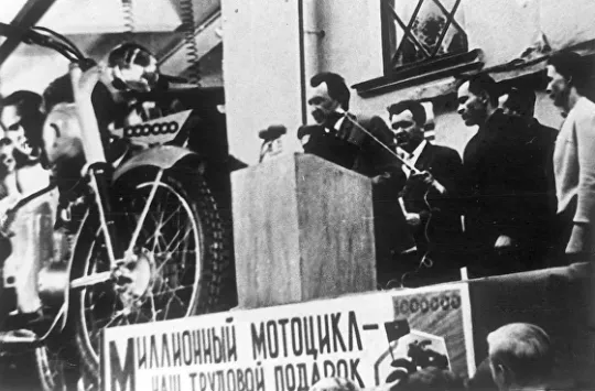 История мотоциклов MINSK - motovelozavod.by