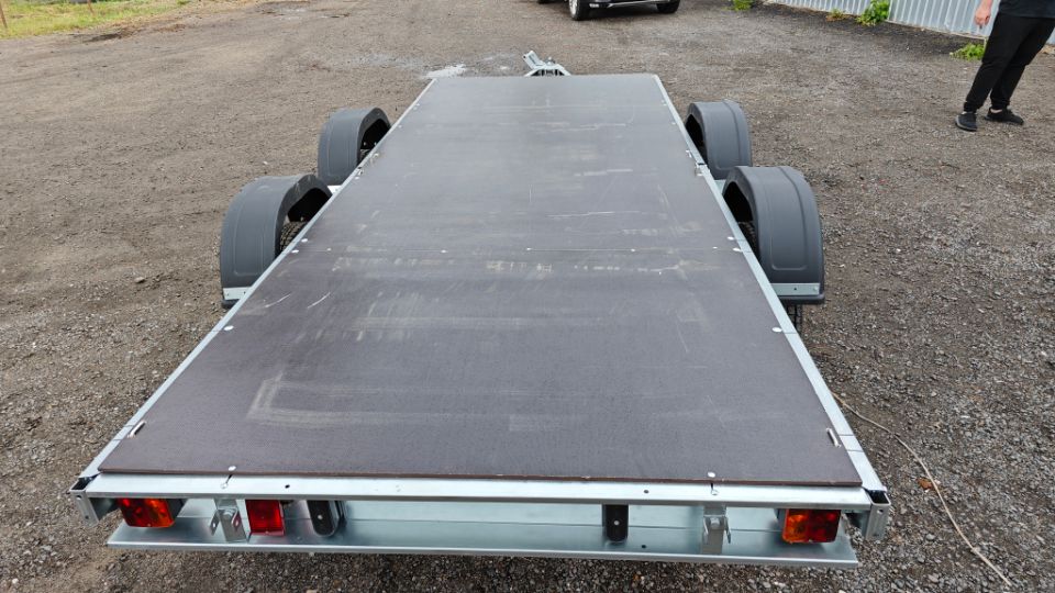 Автос.бел - ПЛАТФОРМА AVTOS А40Р2В, РЕССОРЫ ГАЗЕЛЬ 2-УХ ЛИСТОВЫЕ, КОЛЕСА R16, БЕЗ ТЕНТА, БЕЗ БОРТОВ