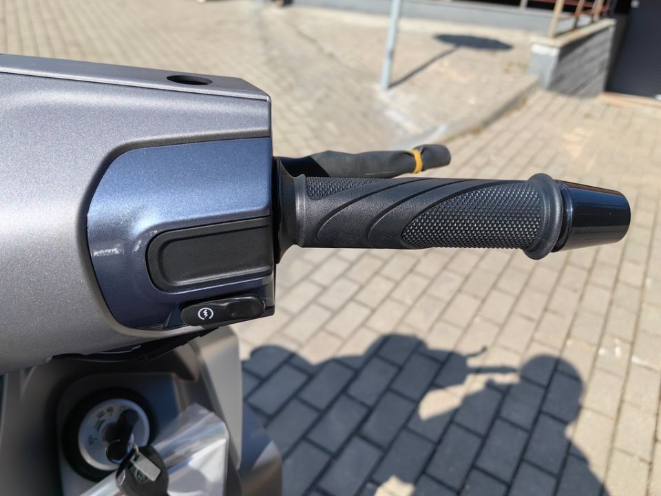 racermotors.by - Скутер SYM Symphony ST 200