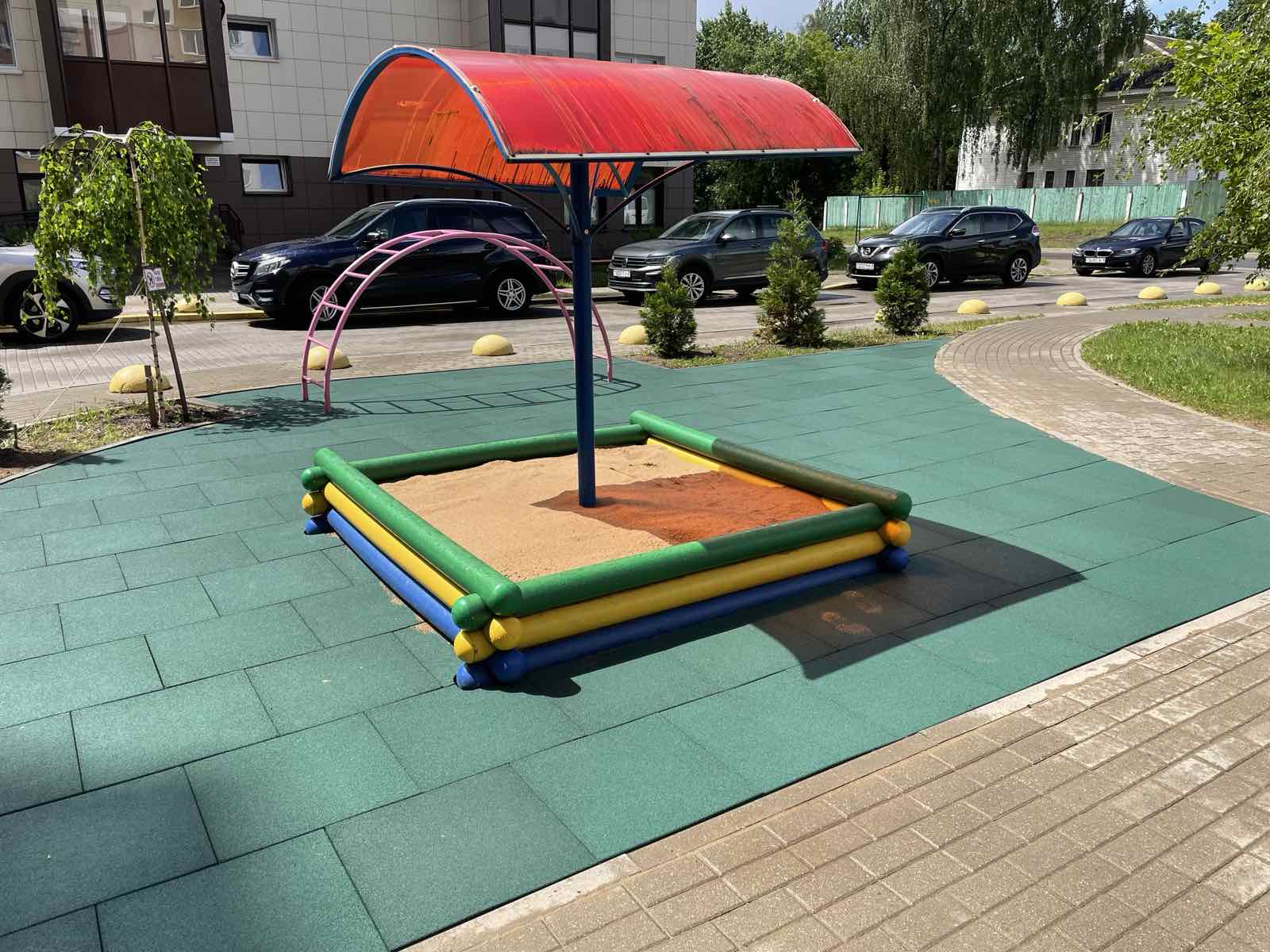 Посевной и рулонный газон