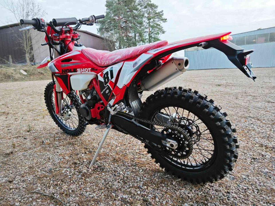 REGULMOTO HOLESHOT RED EDITION (4 VALVES)