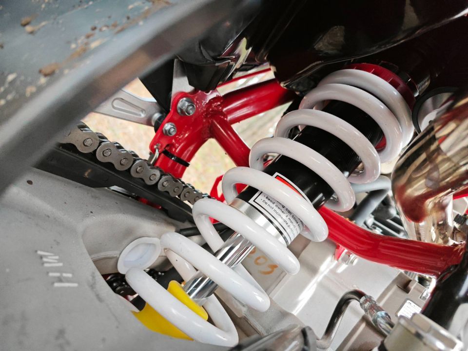 REGULMOTO HOLESHOT RED EDITION (4 VALVES)