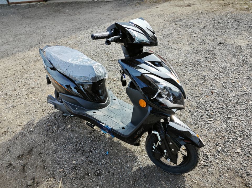 ЭЛЕКТРОСКУТЕР TSUNAMI BOXER