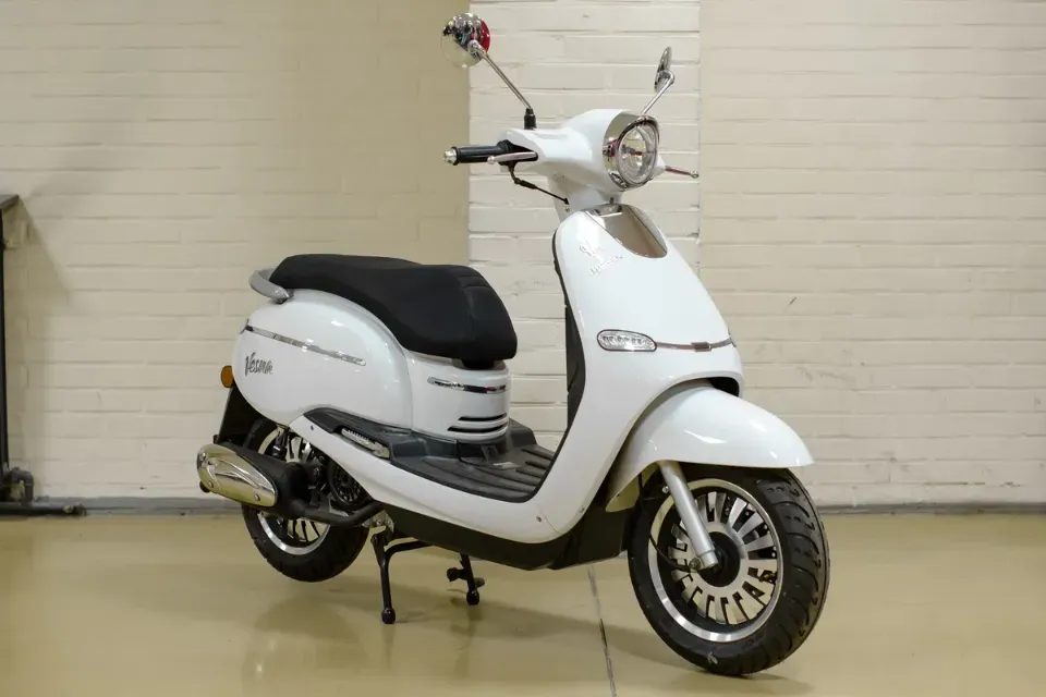 Минск Minsk Vesna 125