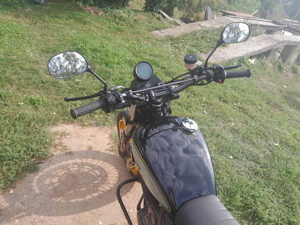 Мотоцикл СХ 650 