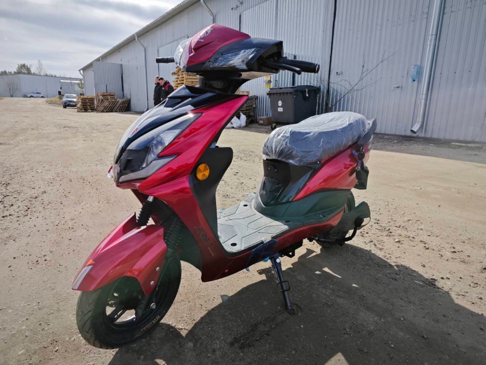 ЭЛЕКТРОСКУТЕР TSUNAMI BOXER