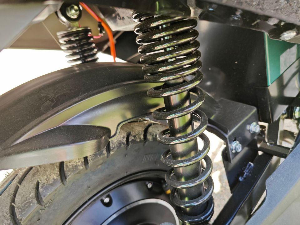 ЭЛЕКТРОСКУТЕР TSUNAMI BOXER