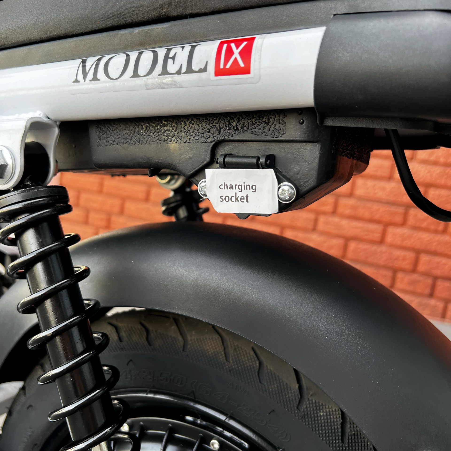 ЭЛЕКТРОСКУТЕР SHTENLI MODEL 9 LONG RANGE