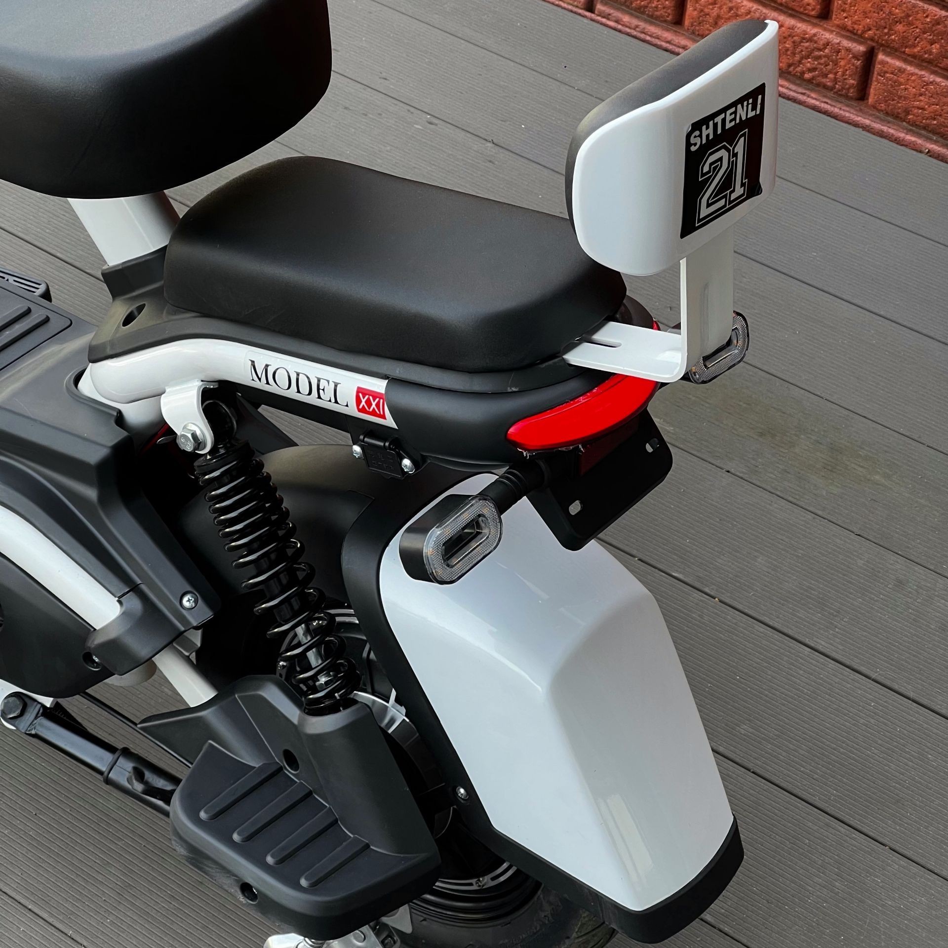 ЭЛЕКТРОСКУТЕР SHTENLI MODEL 21 PERFORMANCE LI-ON 48V20A