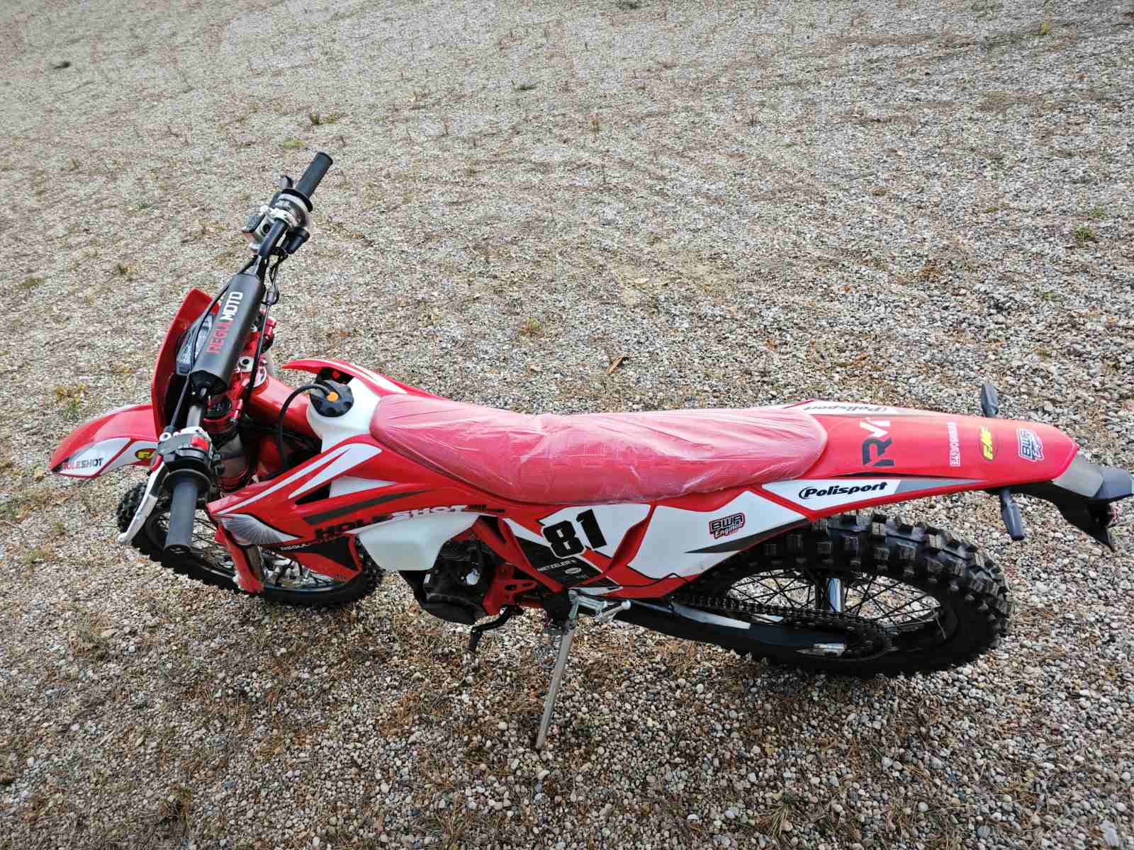 REGULMOTO HOLESHOT RED EDITION (4 VALVES)