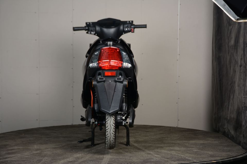 Электроскутер VOLT STORM 1000W 