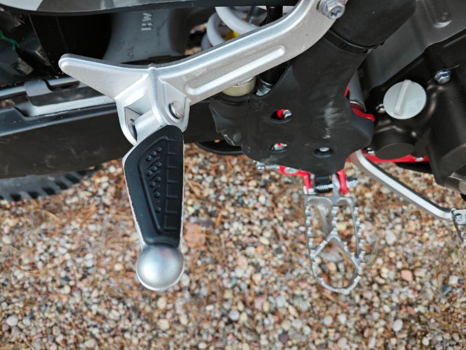 REGULMOTO HOLESHOT RED EDITION (4 VALVES)