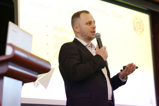 Эмпатия в работе с клиентами и командой