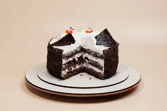 Торт "Вишня на снегу"