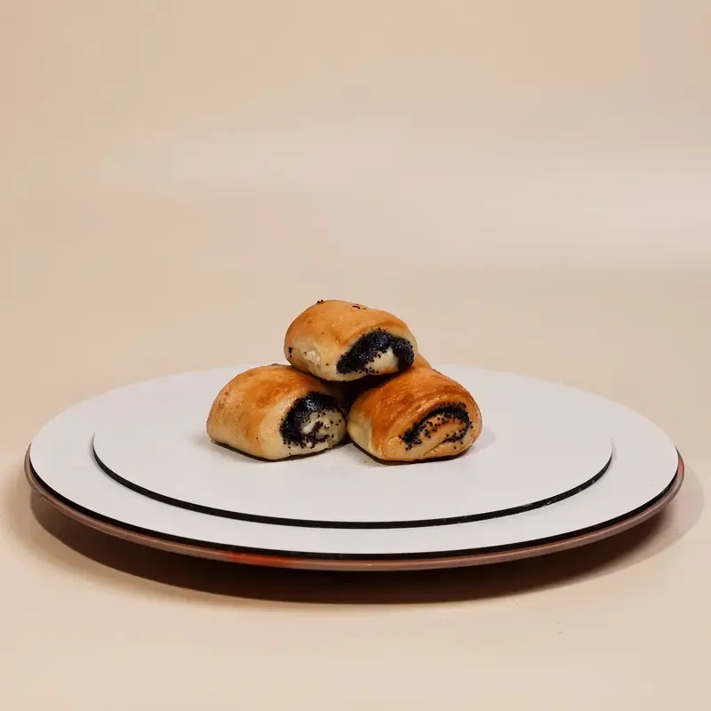 Пышка с маком