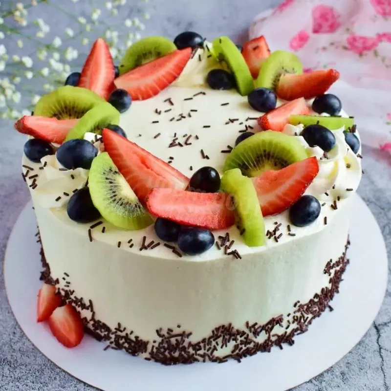 Торт в стиле "Ягоды и фрукты"