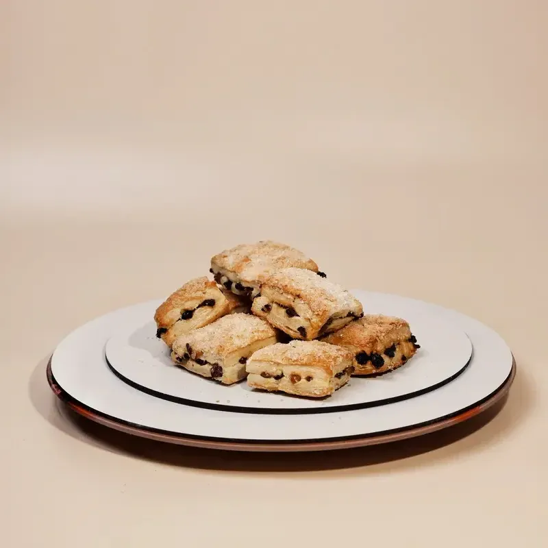 Печенье "Слоёное с изюмом"